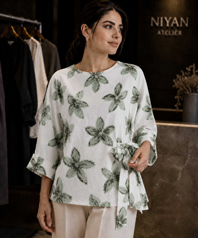 شومیز زنانه مانیسا مدل گل دار کوک مال