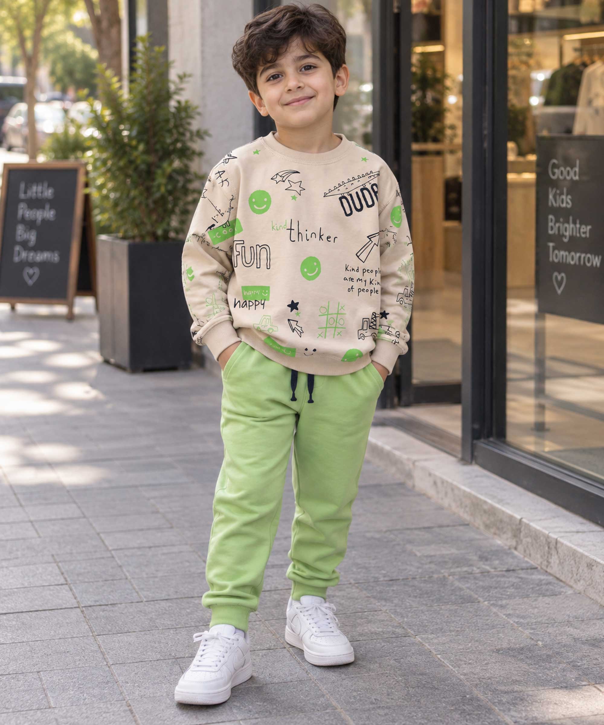 ست بچگانه  بلوز و شلوار طرح دار Sticker